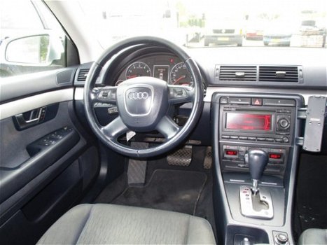 Audi A4 - 2.0 Advance - 1