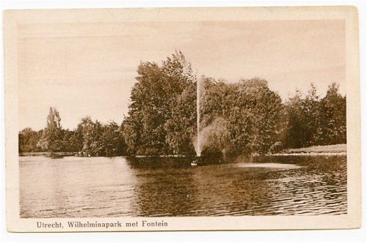V072 Utrecht - Wilhelminapark met Fontein - 1