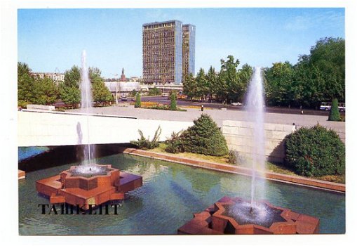 V124 Tashkent Administrative building in Lenin Square / Oezbekistan - 1