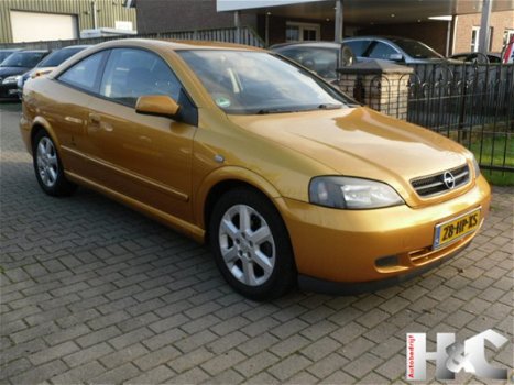 Opel Astra Coupé - 2.2i-16V - 1