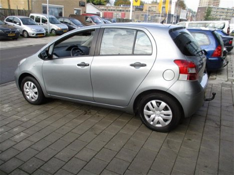 Toyota Yaris - 1.0 VVTi Acces - 1