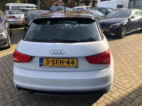 Audi A1 Sportback - 1.2 TFSI Admired AIRCO / CRUISE / NAVI / LMV - 1