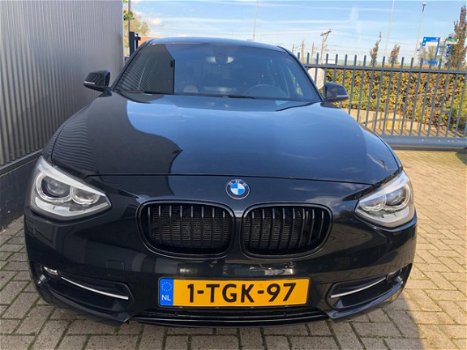 BMW 1-serie - 116d EDE Executive CLIMATE / CRUISE / NAVI / PARKEERSENSOREN / LMV - 1