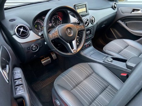 Mercedes-Benz B-klasse - 180 Prestige Comfort Automaat Xenon, Navig., Climate, Park. Assist, 17'' Li - 1