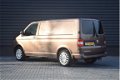 Volkswagen Transporter - 2.0 TDI 140pk DSG L1H1 T-Edition Airco Pdc Leder Schuifdak Navigatie - 1 - Thumbnail