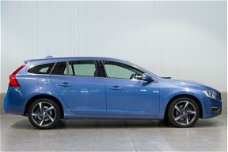 Volvo V60 - 2.0 T5 Aut. Summum Navigatie Leder Stoelverwarming 245pk