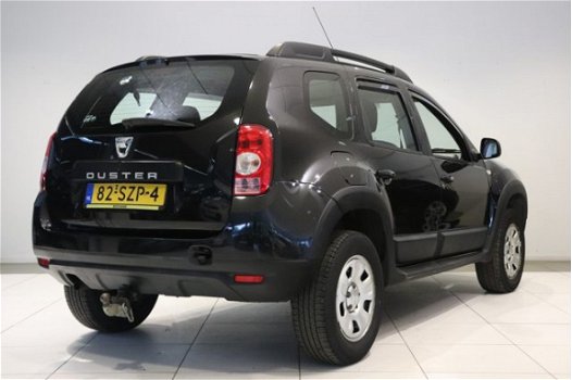 Dacia Duster - 1.6 105PK Lauréate 2wd | Airco | RadioCD | Bodykit | Trekhaak | - 1