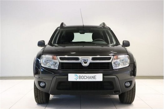Dacia Duster - 1.6 105PK Lauréate 2wd | Airco | RadioCD | Bodykit | Trekhaak | - 1