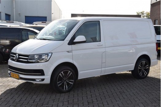 Volkswagen Transporter - T6 2.0 TDI 150pk L1H1 Ac/Navi/18