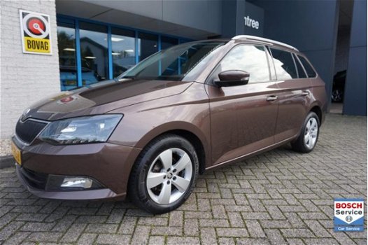 Skoda Fabia Combi - 1.4 TDI Style navigatie - key less - 1