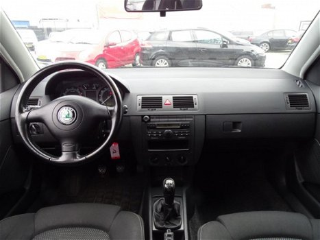 Skoda Fabia Combi - 1.4-16V Equipe AIRCO KEURIGE AUTO (bj2006) - 1