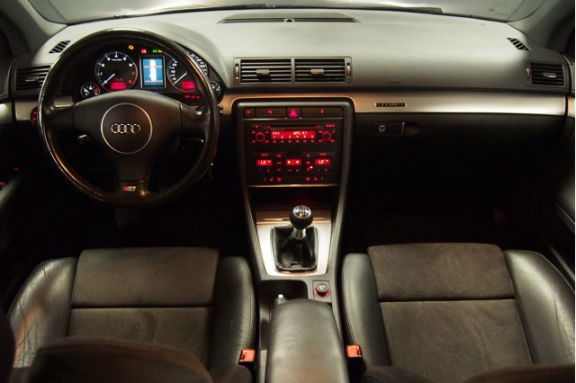 Audi S4 - Avant 4.2 V8 quattro S4 Youngtimer Prijs is incl Btw - Afbeelding 7