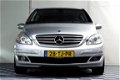 Mercedes-Benz B-klasse - 200 CDI AUT NAVI STOELVERW PDC TREKHAAK '06 - 1 - Thumbnail