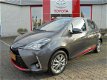 Toyota Yaris - 1.5 VVT-i Design Parkeercamera, climate- & cruise control - 1 - Thumbnail