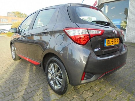 Toyota Yaris - 1.5 VVT-i Design Parkeercamera, climate- & cruise control - 1