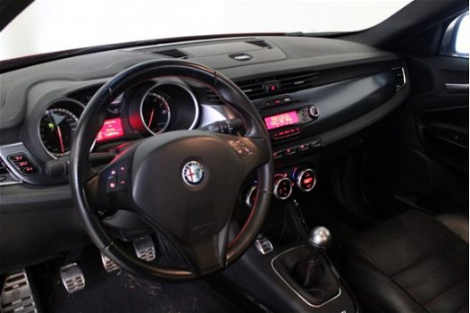 Alfa Romeo Giulietta - (J) 1.4 T Distinctive [ Panodak Leder 18inch ] - 1