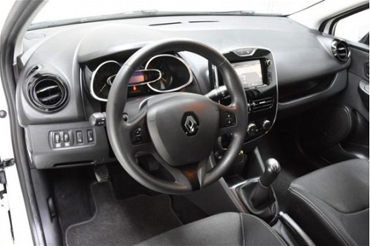 Renault Clio Estate - 1.5 DCI Expression [ Navi Trekhaak Parkeerhulp achter ] - 1