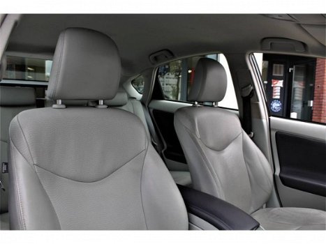 Toyota Prius - 1.8 HSD Executive Full Option - 1