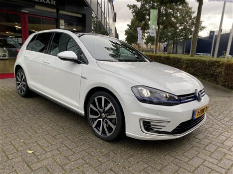 Volkswagen Golf - 1.4 TSI GTE EX BTW Leer Pandak Navi Led - 1