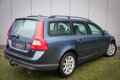 Volvo V70 - 2.5T Aut. Business, Leder, Trekhaak, Navi, 17 Inch - 1 - Thumbnail