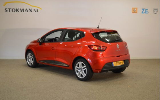 Renault Clio - 1.5 dCi Ecoleader Zen | RIJKLAARPRIJS INCLUSIEF AFLEVERPAKKET T.W.V. € 695, - | - 1