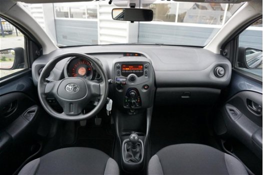 Toyota Aygo - 1.0 VVT-i x-now | Airco | 5-Deurs | Cruise control | 100% Dealer onderhouden | BTW aut - 1