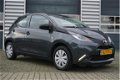 Toyota Aygo - 1.0 VVT-i x-now | Airco | 5-Deurs | Cruise control | 100% Dealer onderhouden | BTW aut - 1 - Thumbnail