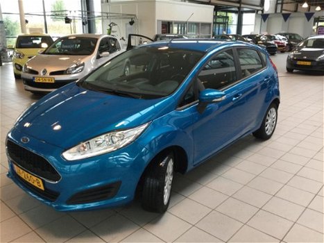 Ford Fiesta - 1.0 Style 5drs 80pk (Airco - Navigatie) - 1