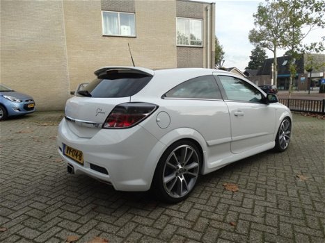 Opel Astra GTC - 2.0 TURBO. OPC. RACE-CAMP. NAVI. 19INCH.TAROX REMMEN - 1
