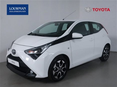 Toyota Aygo - 1.0 VVT-i x-play AUTOMAAT-LICHTMETALEN VELGEN- ALL WHEATER BANDEN - 1