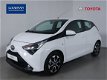Toyota Aygo - 1.0 VVT-i x-play AUTOMAAT-LICHTMETALEN VELGEN- ALL WHEATER BANDEN - 1 - Thumbnail