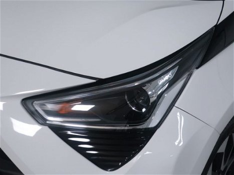Toyota Aygo - 1.0 VVT-i x-play AUTOMAAT-LICHTMETALEN VELGEN- ALL WHEATER BANDEN - 1