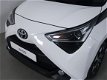 Toyota Aygo - 1.0 VVT-i x-play AUTOMAAT-LICHTMETALEN VELGEN- ALL WHEATER BANDEN - 1 - Thumbnail