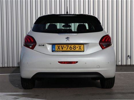 Peugeot 208 - 1.2 82 pk Signature Navigatie | DAB radio - 1