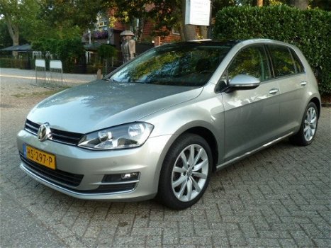 Volkswagen Golf - 1.4 TSI Bns Edition Groot Navi / Panoramadak - 1