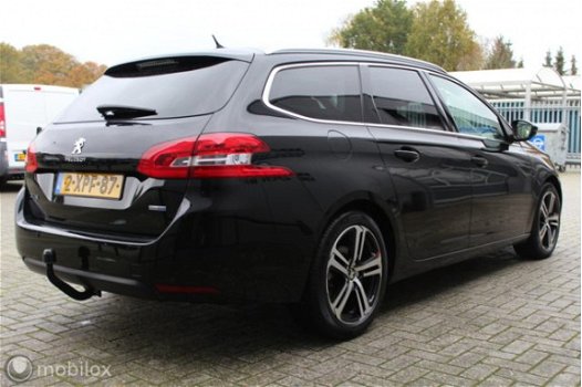 Peugeot 308 SW - 1.6 e-HDi Executive Panodak 17 Inch LMV Trekhaak - 1