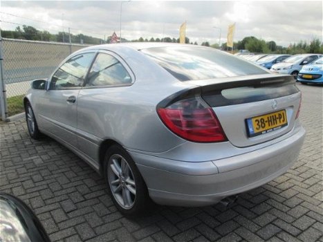 Mercedes-Benz C-klasse Sportcoupé - 180 - 1