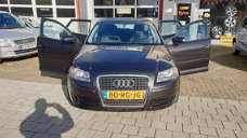 Audi A3 Sportback - 2.0 FSI Attraction Zeer mooie en nette auto