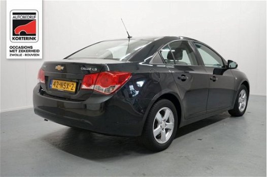 Chevrolet Cruze - 1.6 LS - 1