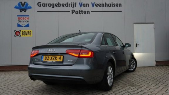 Audi A4 - 1.8 TFSI 170pk Automaat Sedan Pro Line Xenon Navi Afn.Trekhaak 89451km *NL auto - 1