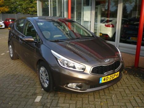 Kia Cee'd - 1.6 Plus Pack navi / clima - 1