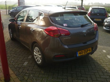 Kia Cee'd - 1.6 Plus Pack navi / clima - 1