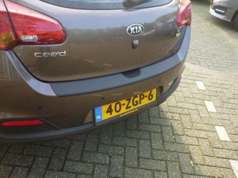 Kia Cee'd - 1.6 Plus Pack navi / clima - 1