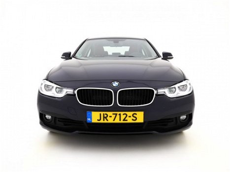 BMW 3-serie - 330e Centennial Exe. AUT. (EX-BTW) *LEDER+NAVI+LED+PDC+ECC+CRUISE - 1