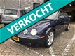 Jaguar S-type - 2.7D V6 iDition Leer navigatie cruise controle trekhaak parkeersensoren lm-velgen 19 - 1 - Thumbnail