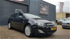 Opel Astra Sports Tourer - 1.6 Turbo Cosmo, Navi, Trekhk, Xenon - 1 - Thumbnail