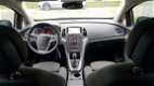 Opel Astra Sports Tourer - 1.6 Turbo Cosmo, Navi, Trekhk, Xenon - 1 - Thumbnail