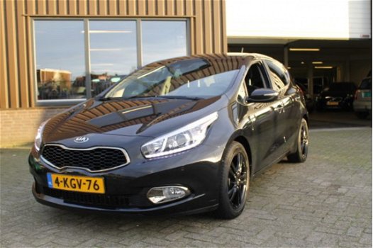 Kia Cee'd - 1.6 GDI Super Pack - 1