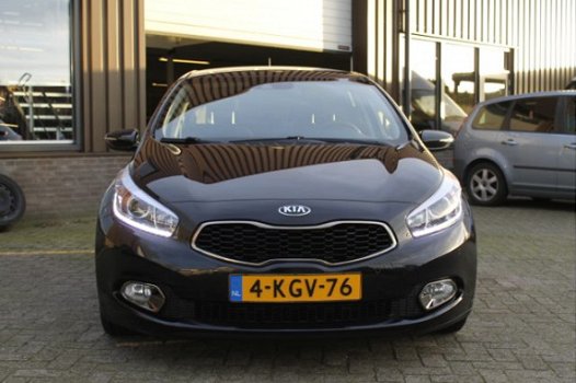 Kia Cee'd - 1.6 GDI Super Pack - 1