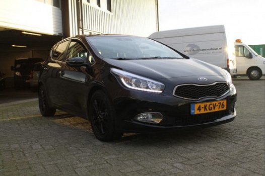 Kia Cee'd - 1.6 GDI Super Pack - 1